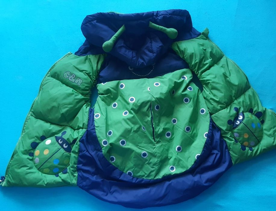 Жилетка с капюшоном