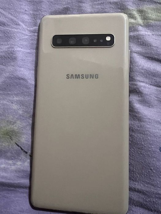 Samsung S10+5g idelal