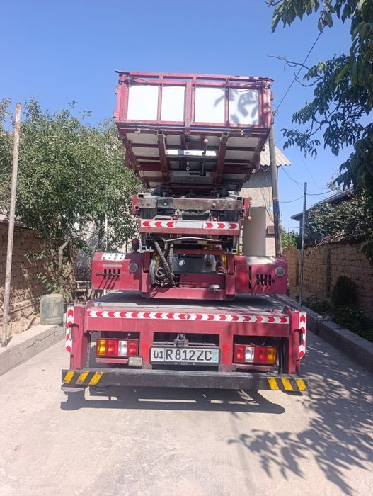 Avto lift sotiladi