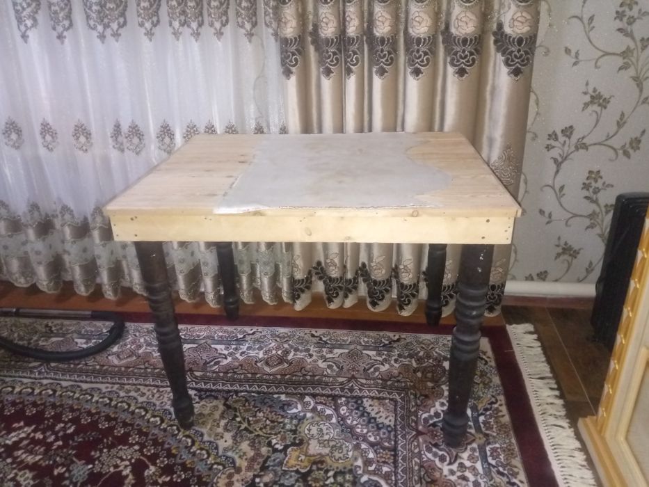 Стол сатилади  жагдаиы таза