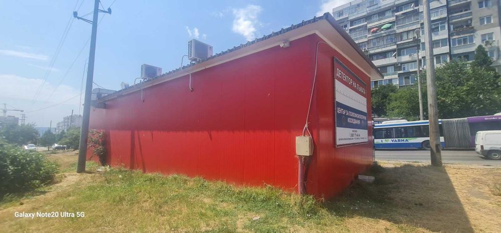 Търговски обект 120 кв.м на главен булевард в ж.к. Младост II