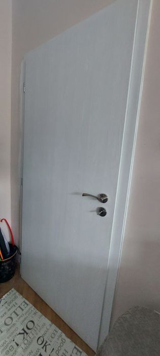 Интериорна врата