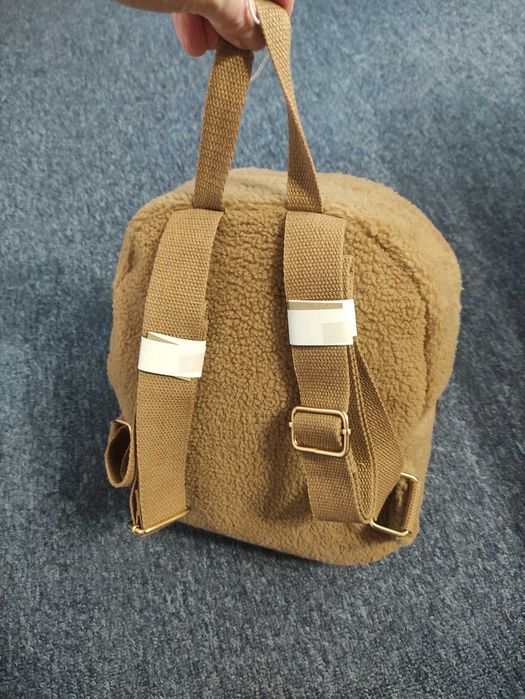 Дамска чанта Sinsay, малка дамска раница, нова, бежова раница