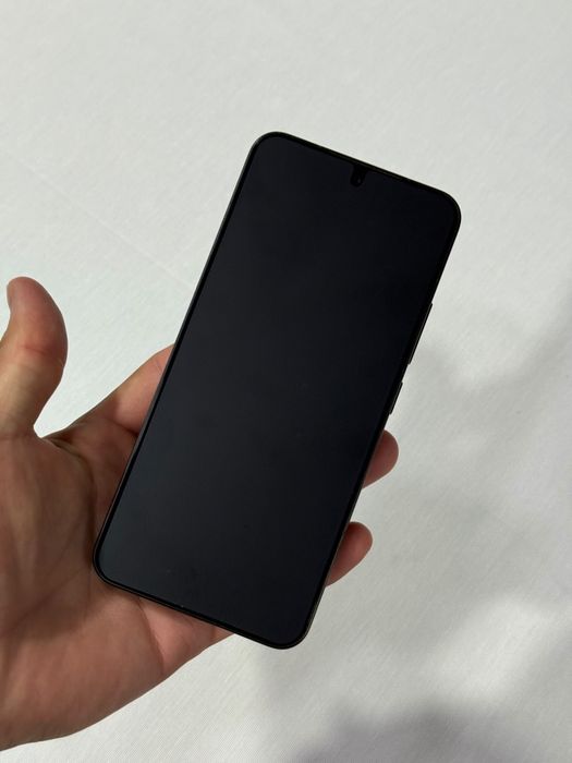 Xiaomi 15 продаётся