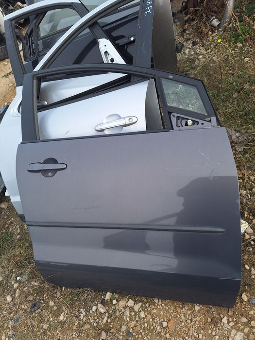 Предна дясна врата Mazda 5 / Мазда 5 2008г.