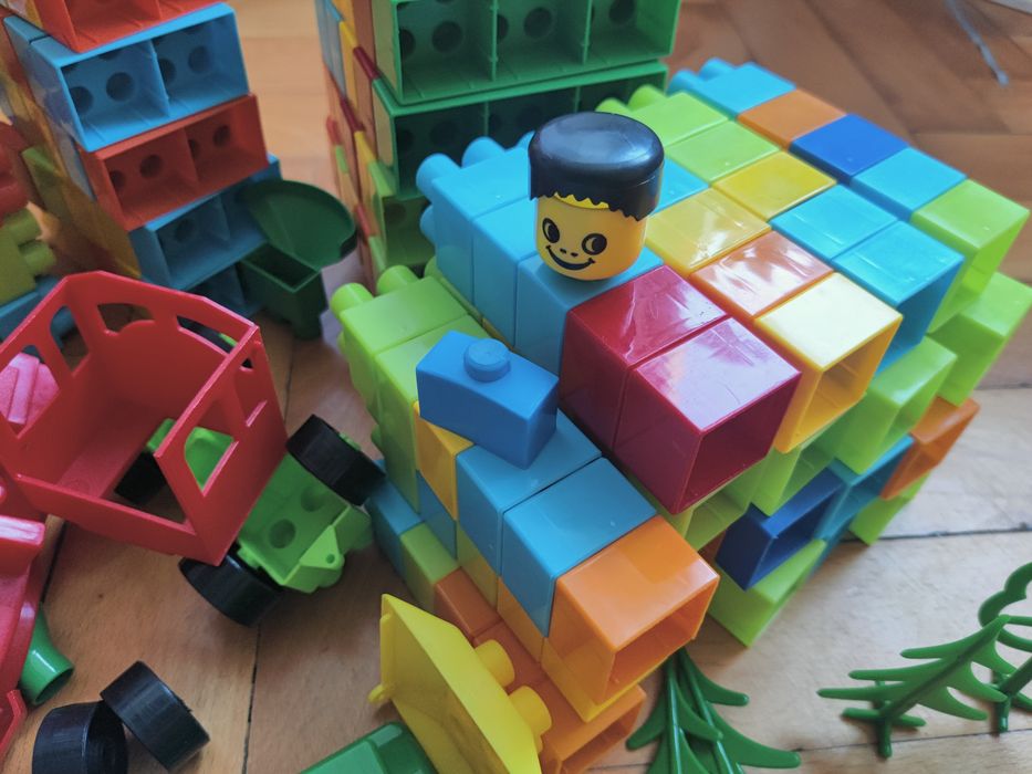 Piese cuburi lego 200 buc