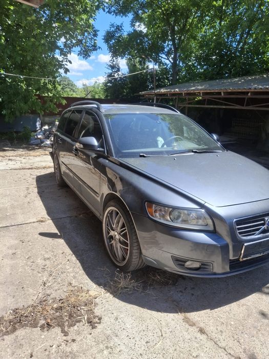 VOLVO V50 2010 — imagine 2