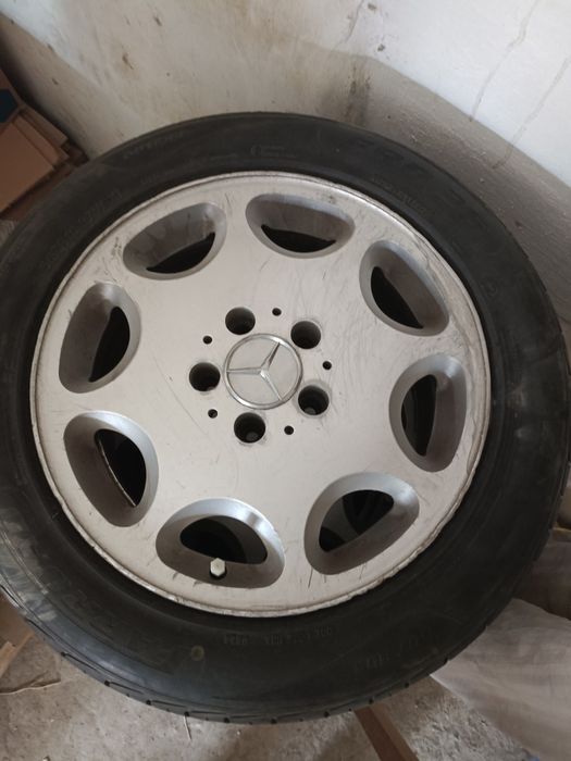 Шины с дисками на Мерседес