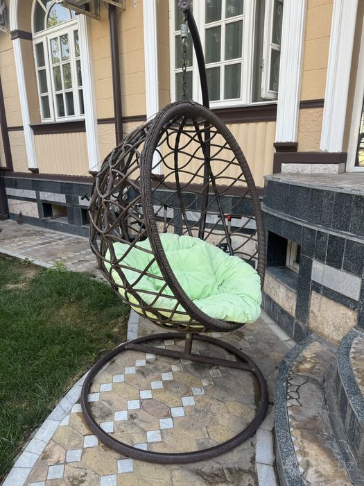 Шезлонг в хорошем состоянии