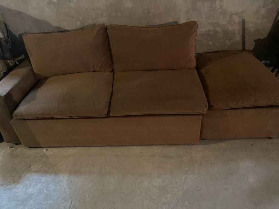 Продам мини деван в хорошом состаяние