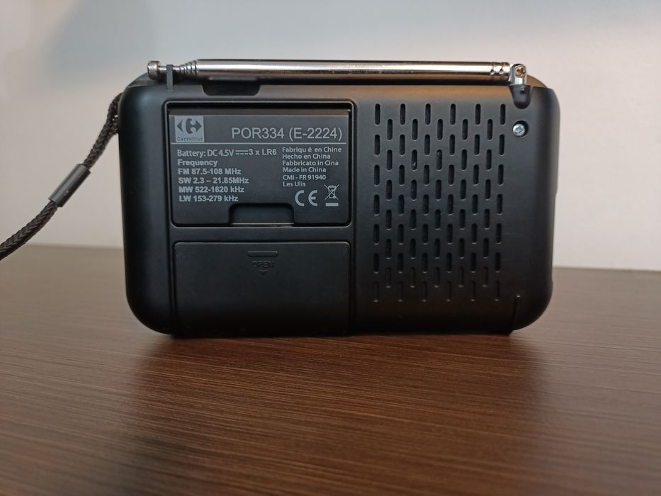 Radio portabil Por334 Nou -4 Benzi
