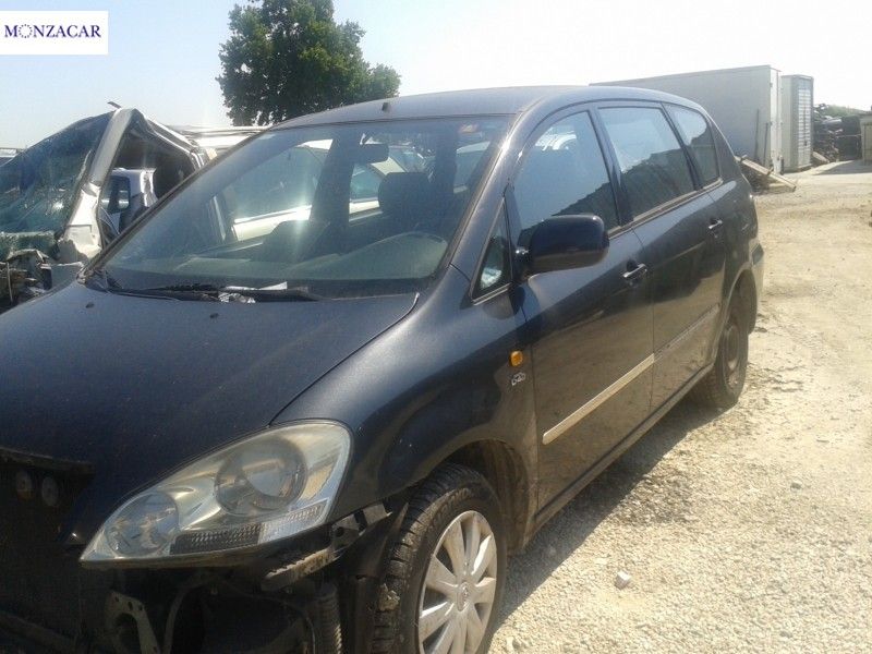 Toyota Avensis Verso 2.0 D-4D за части