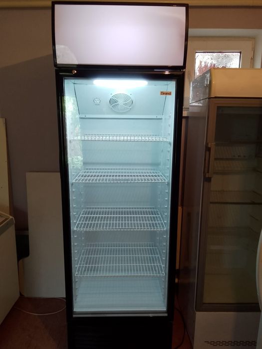 Прлдам холодильник