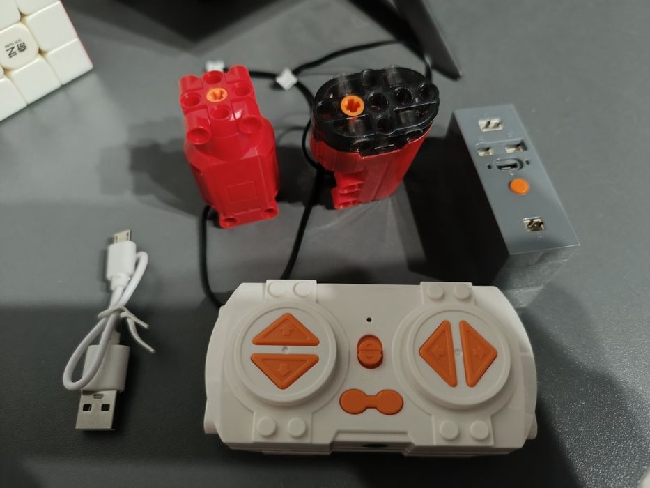 Набор Power Functions для Lego Technic: Серво + L-мотор + ПДУ