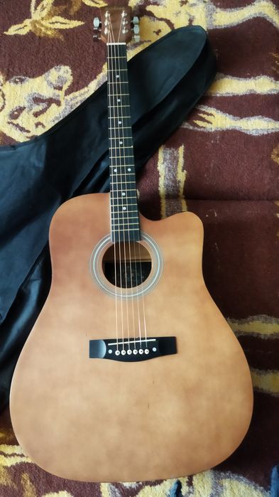 Гитара с железными струнами