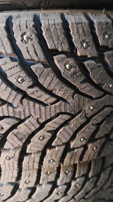 Продам шины зимние