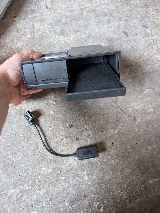 Bara fata, triple, masca, banchete, AMI 2G, 3G, faruri Audi A8 D3