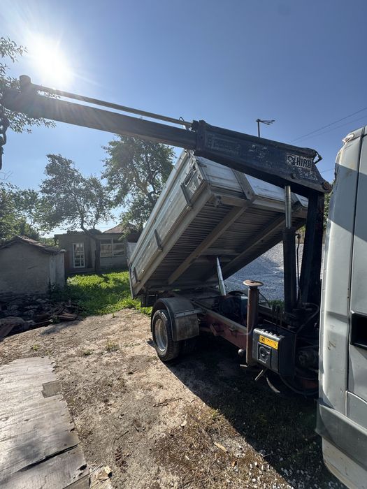 Възможност за шофиьор Самосвал С кран Под наем Транспорт с шофьор