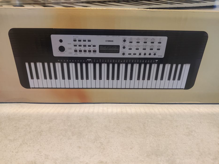 Orga Yamaha YPT-270