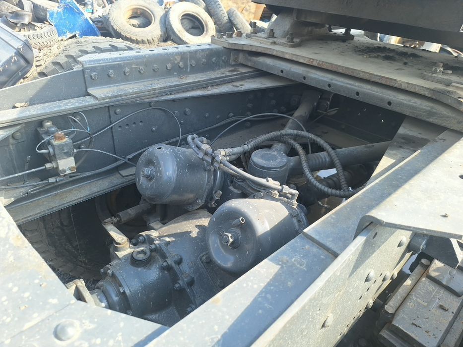 продам тягач Хово