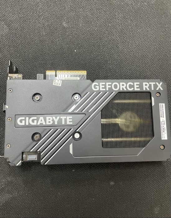 Gigabyte RTX5060 8gb