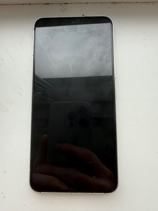 Продам Samsung s22. 256gb