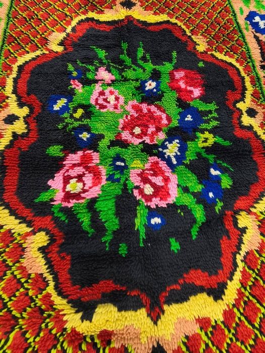 Вълнен нов китеник