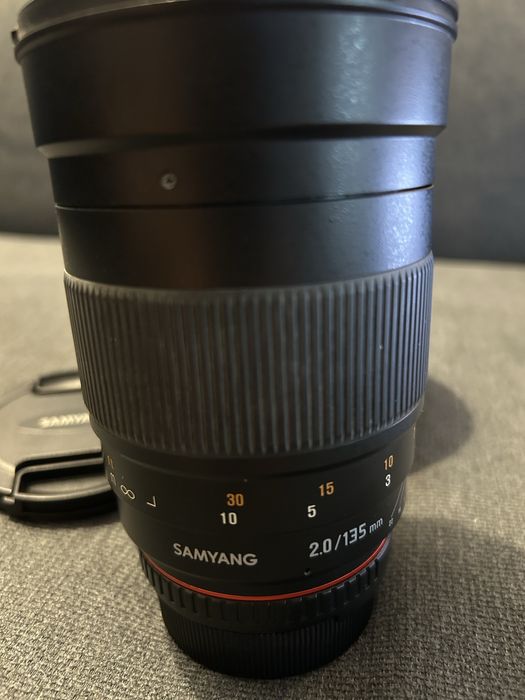 Obiectiv Samyang 135mm f/2.0 ED UMC montură Nikon F - Ca nou