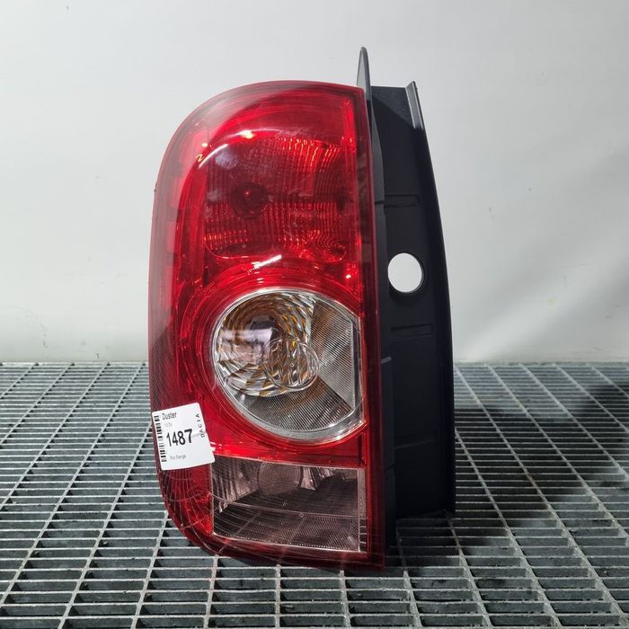 Stop Stanga Dacia Duster 2010 - 2013 SUV 4 Usi (1487) Bec clasic