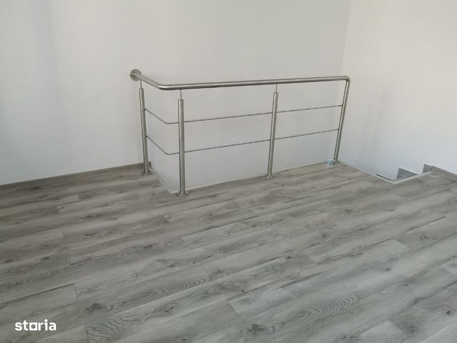 Spatiu comercial zona piata centrala,parter+etaj, suprafata utila 60mp