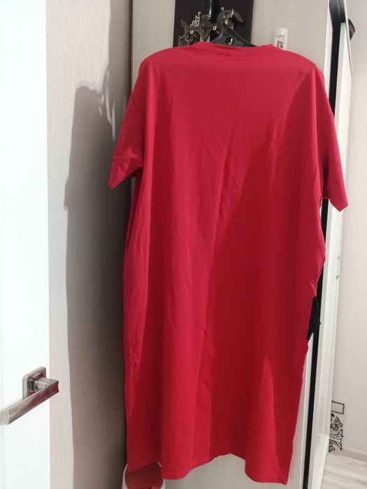 Продам новое женское платье