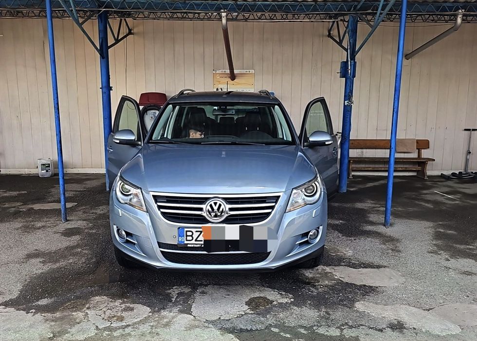 Vând Volkswagen Tiguan