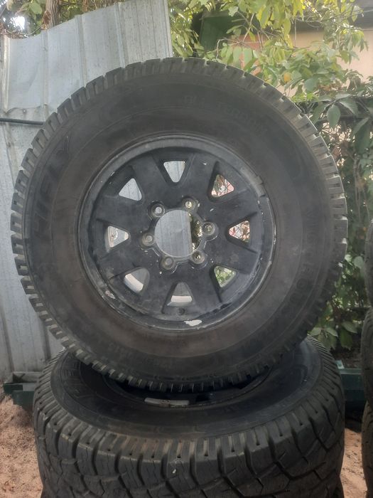 Продам шины с дисками