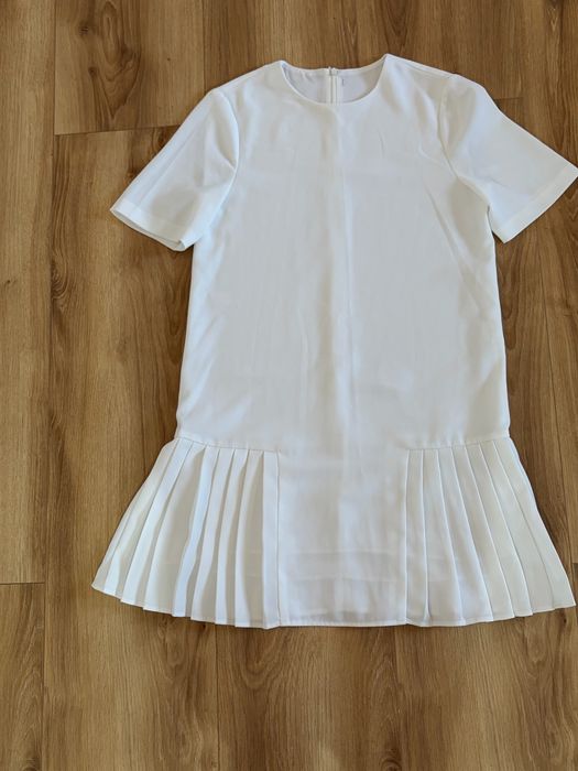 Rochie cu pliuri Zara