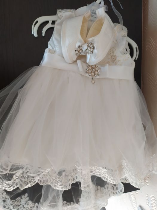 Продам детские платья (1-3 года)