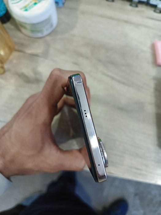 Vivo v50 lite sotiladi qarshi shaxar