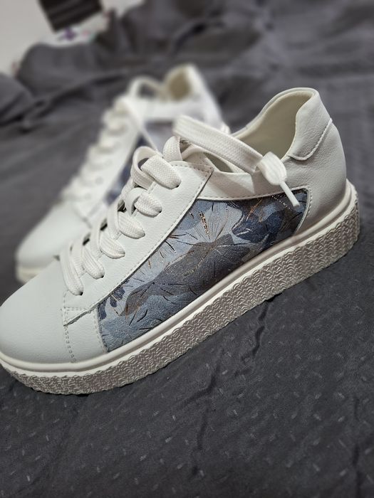 Дамски обувки Tendenz