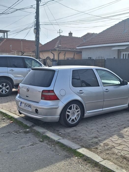 Vând  mașină Golf 4 GTI