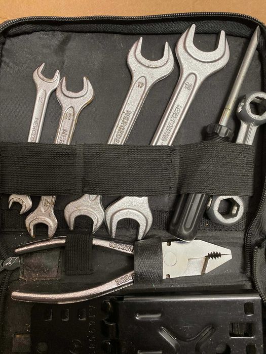 Комплект инструменти - Mercedes-Benz