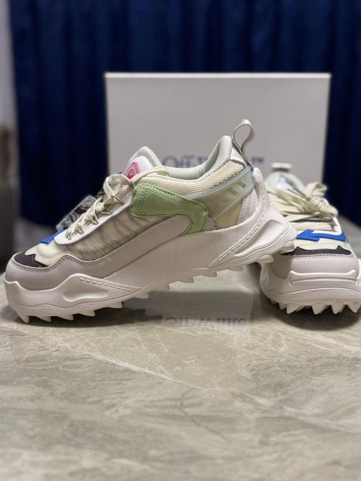 Vand off-white odsy 1000