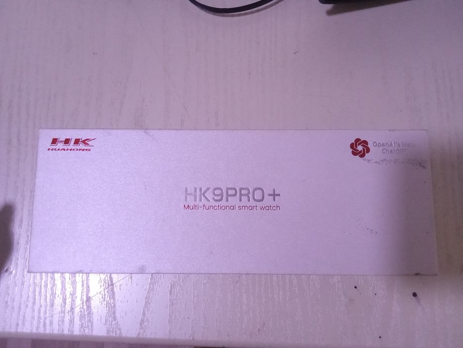 Продаю часы apple хорошийм состояние