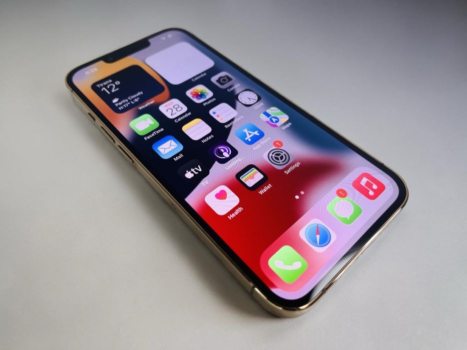 Apple iPhone 13 Pro Max 128GB Gold Перфектен! Гаранция!