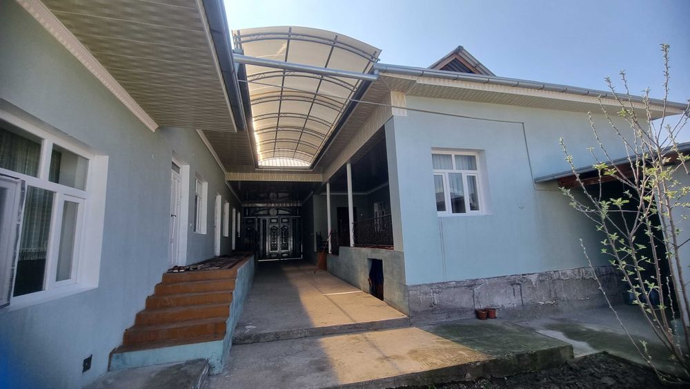 Sotiladi shinam va barcha sharoitlarga ega hovli uy!