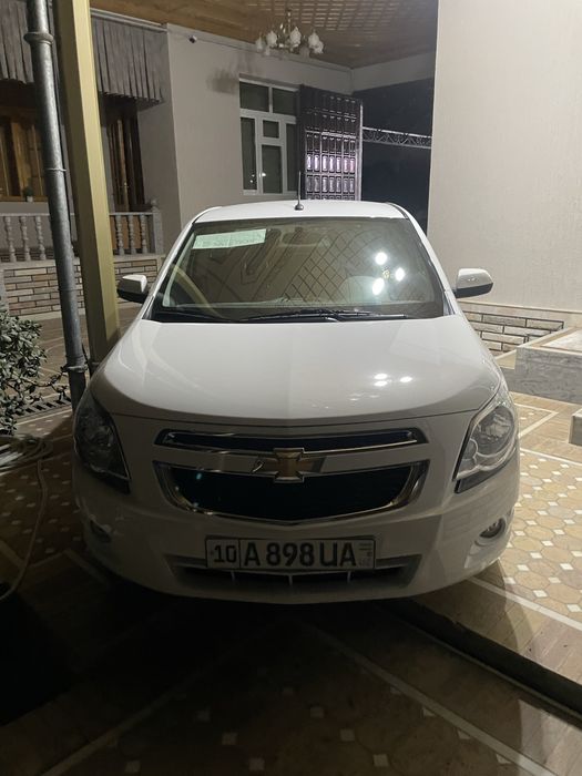 Chevrolet cobalt sotiladi