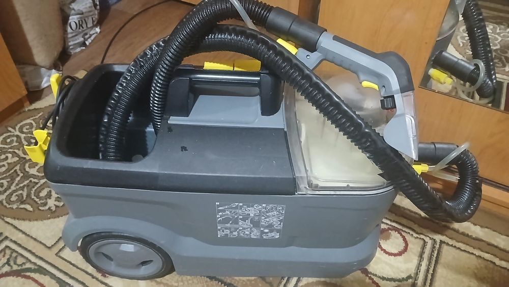 Продам моющий пылесос кёрхер
