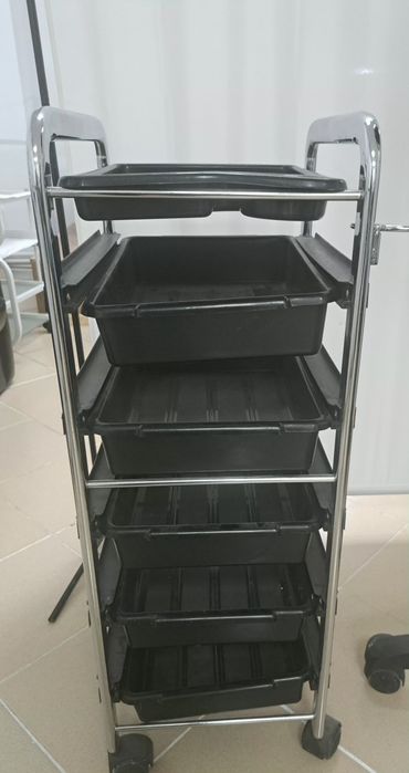 Vand ucenic,casca si scaun frizerie