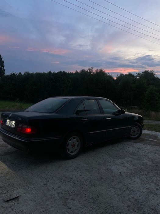 Mercedes e class