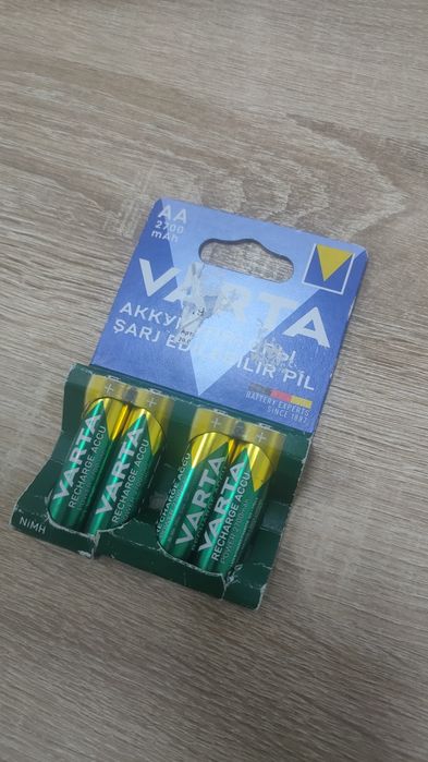 Батарейка аккумуляторный Varta