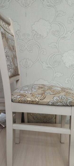 Классика стулья, основа дерево