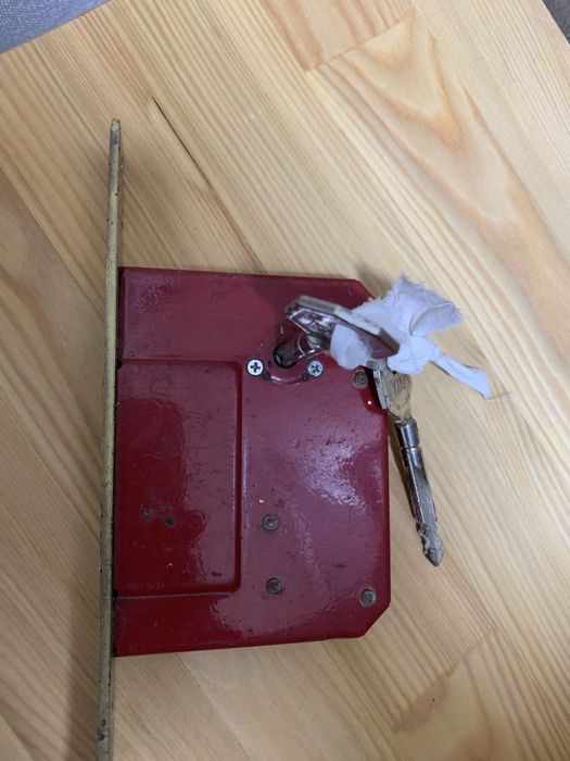 Продаю дверные замки